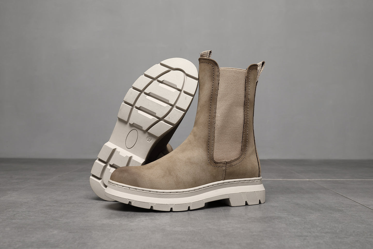 KHAKI