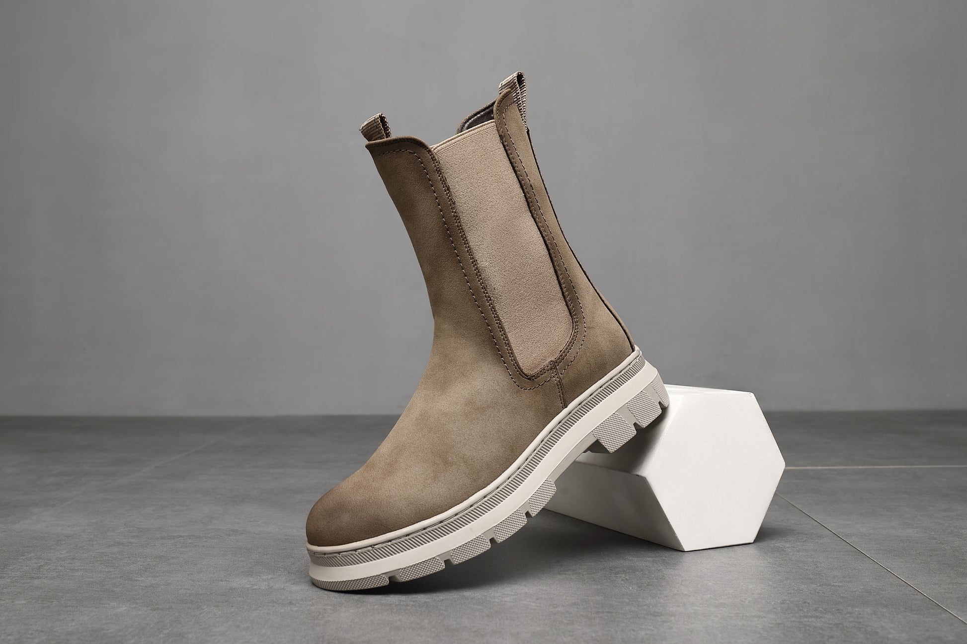 KHAKI