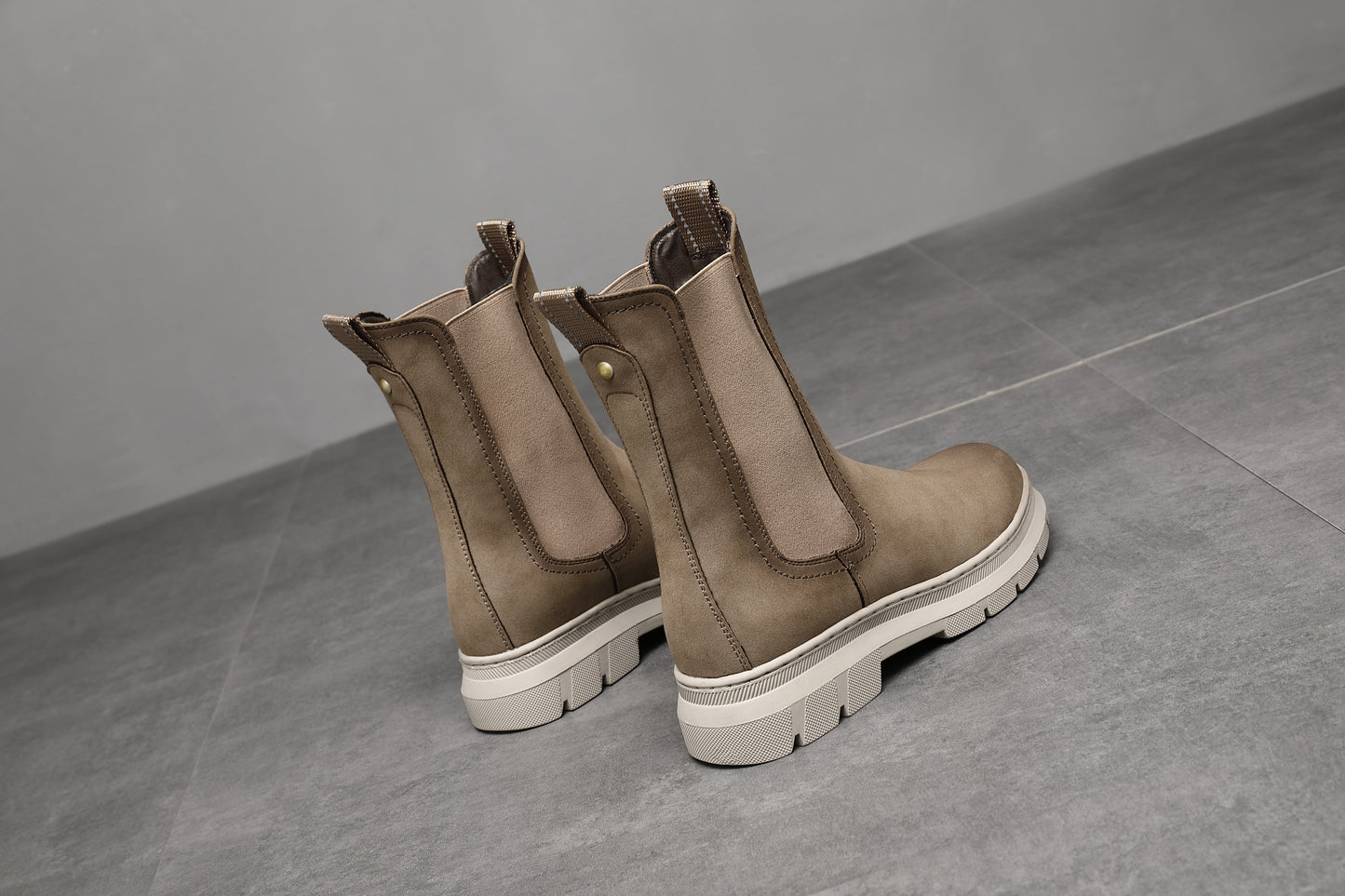KHAKI